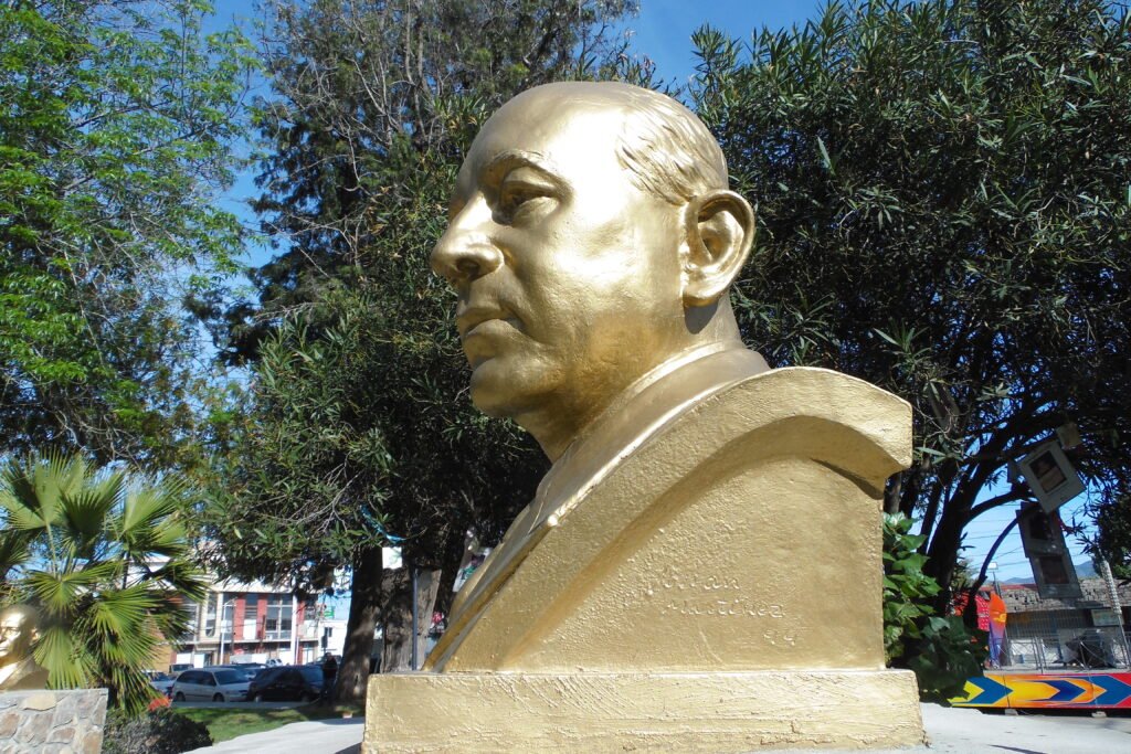 Otra vista del busto de Abelardo L.Rodríguez