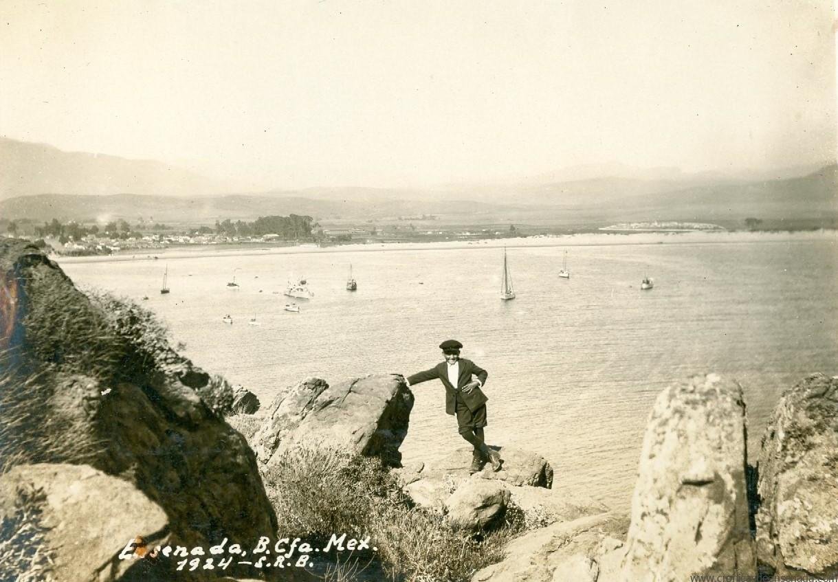 Breve biografía de Salvador Brambilla Ramírez, un fotógrafo muy versátil – primera parte